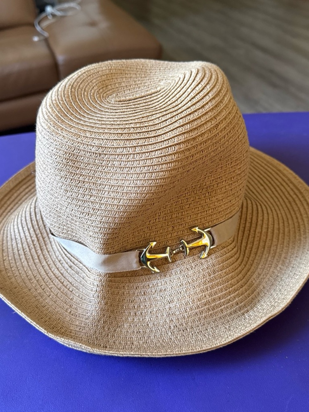 Women’s Straw Fedora Hat with Gold Anchor Accent - Beige